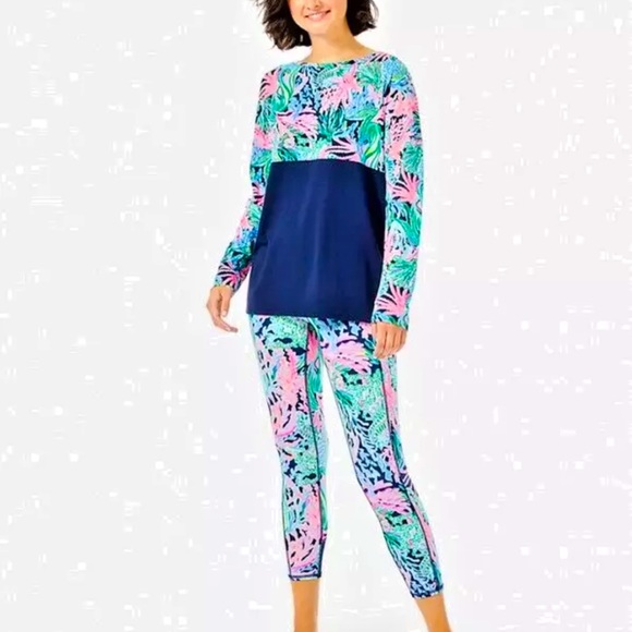 NWT LILLY PULITZER FINN TOP AND LEGGINGS SET BRINGING MERMAID BACK - Picture 4 of 12